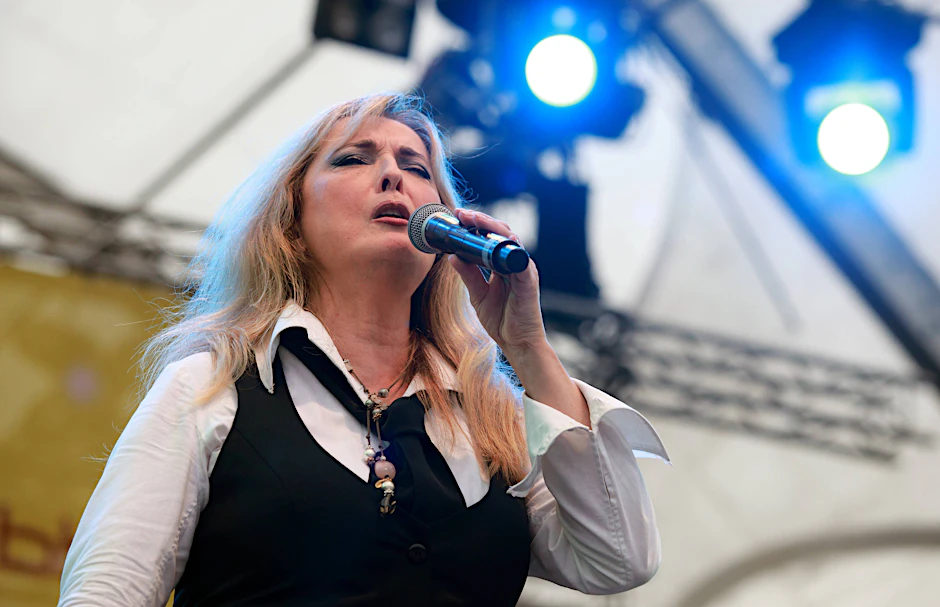 Wegen ihrer Stimme: DDR-Star Veronika Fischer sagte ihre Abschiedstourneee ersatzlos ab.