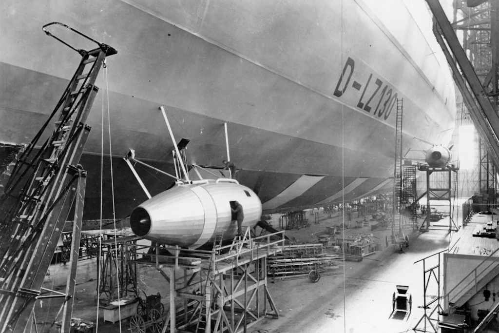 Bau des Luftschiffs LZ 130