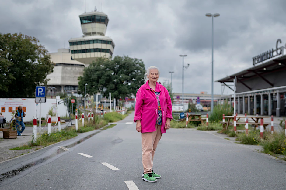 Natalija Gonak (73) in der Flüchtlingsunterkunft in Tegel