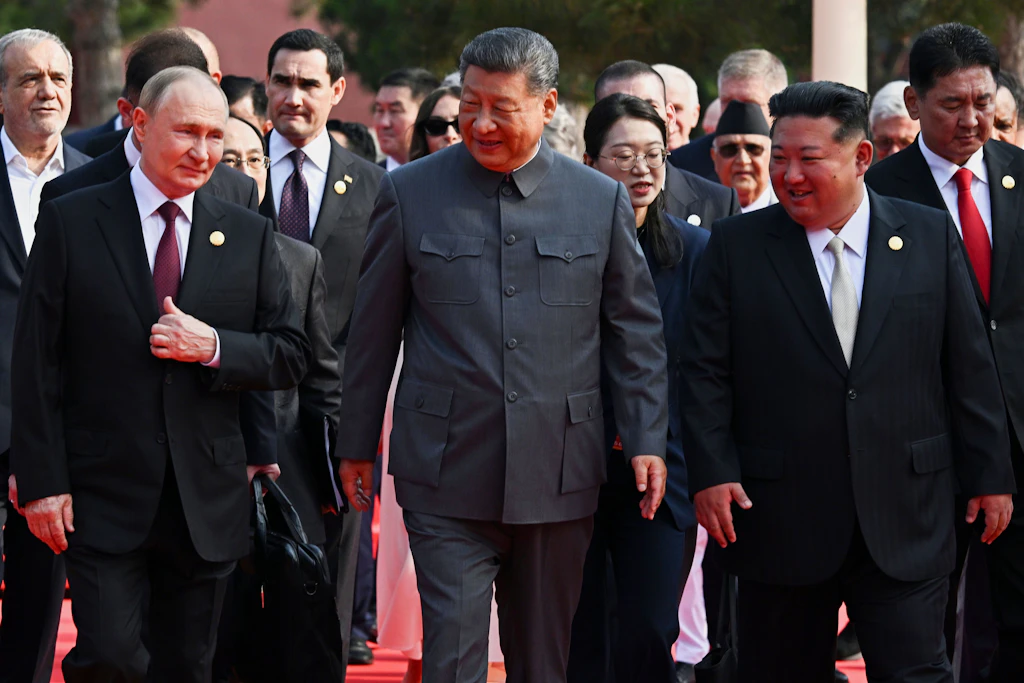 Militärparade in China: Wladimir Putin und Xi Jinping diskutieren über Unsterblichkeit