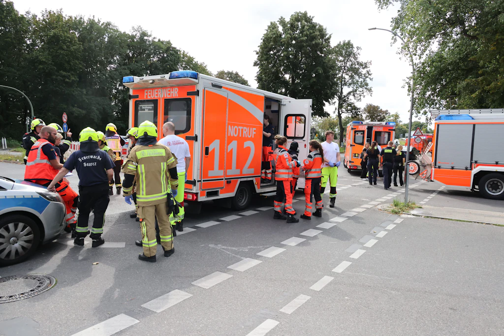 Wedding: Auto fährt in Menschenmenge – Polizei hat Verdacht