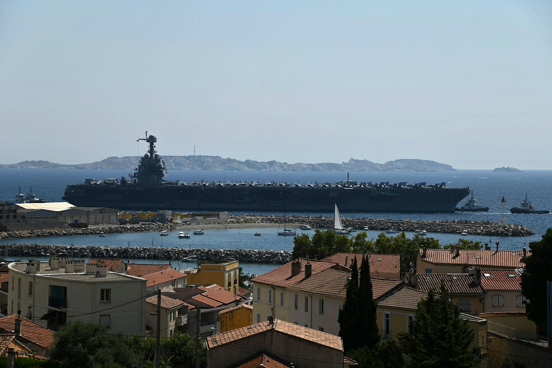 Anfang August verlegten die USA bereits ihren modernsten Flugzeugträger, die USS Gerald R. Ford, in die Nordsee. Möglicherweise auch für die Quadriga 2025.