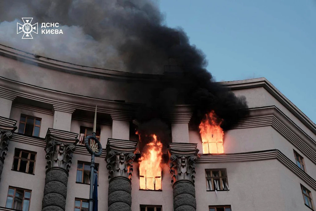 Ukrainekrieg: Russische Rakete auf Regierungsgebäude in Kiew enthielt Bauteile aus dem Westen
