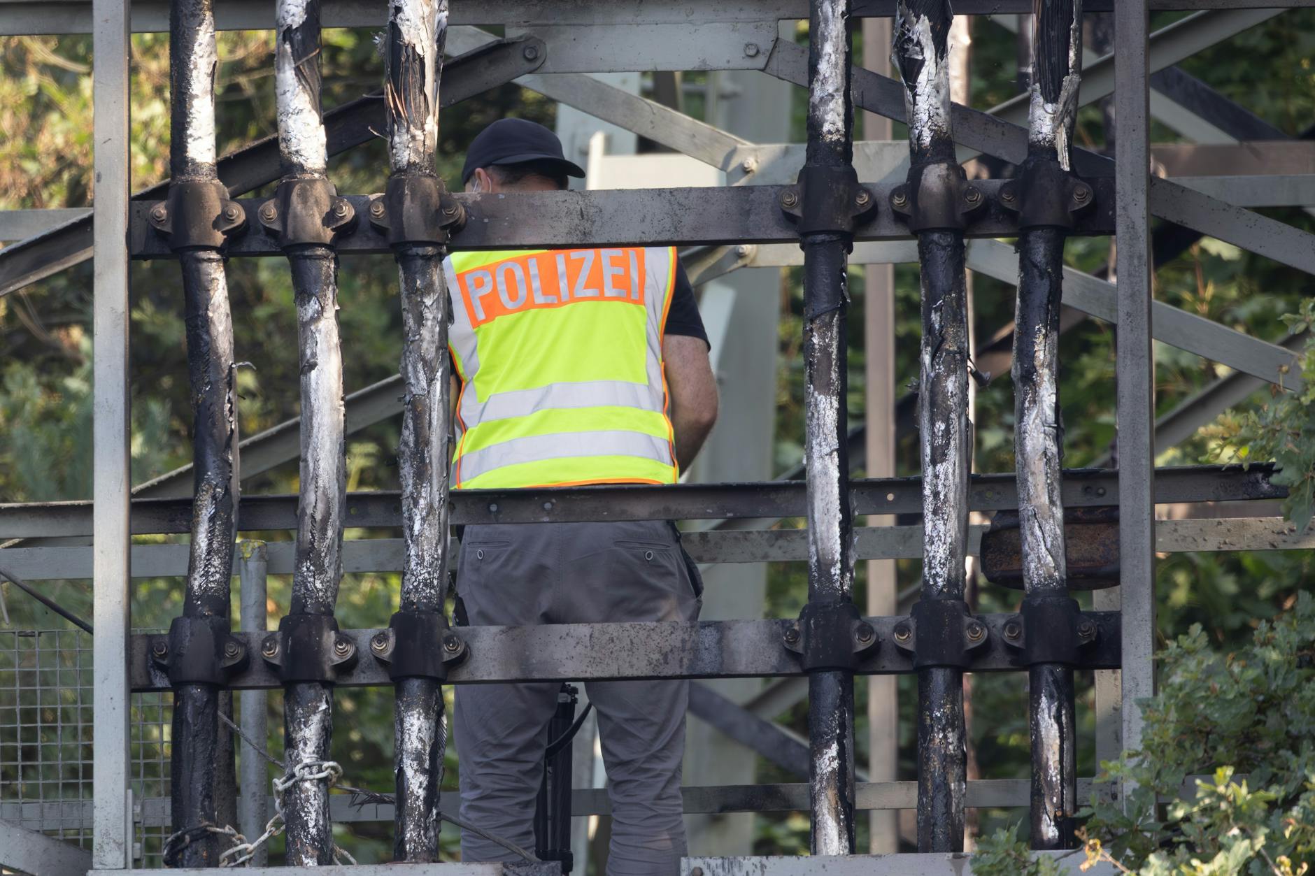 Nach einem Brandanschlag auf einen Strommast waren im September große Teile von Köpenick, Johannistal, Altglienicke und Niederschöneweise ohne Strom.