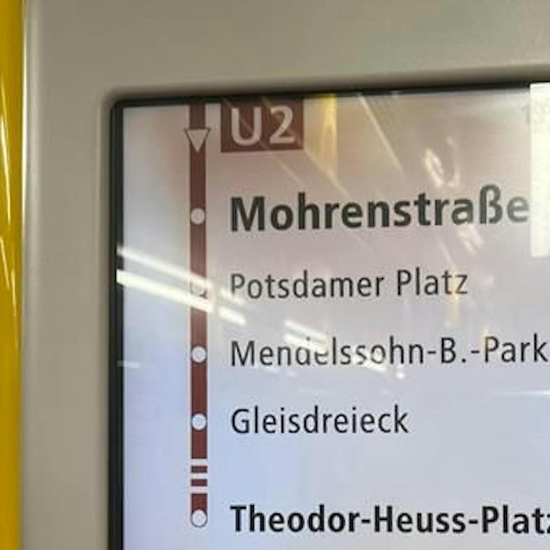 Trotz Wechsel: Bei der BVG steigt man noch immer an der Mohrenstraße aus