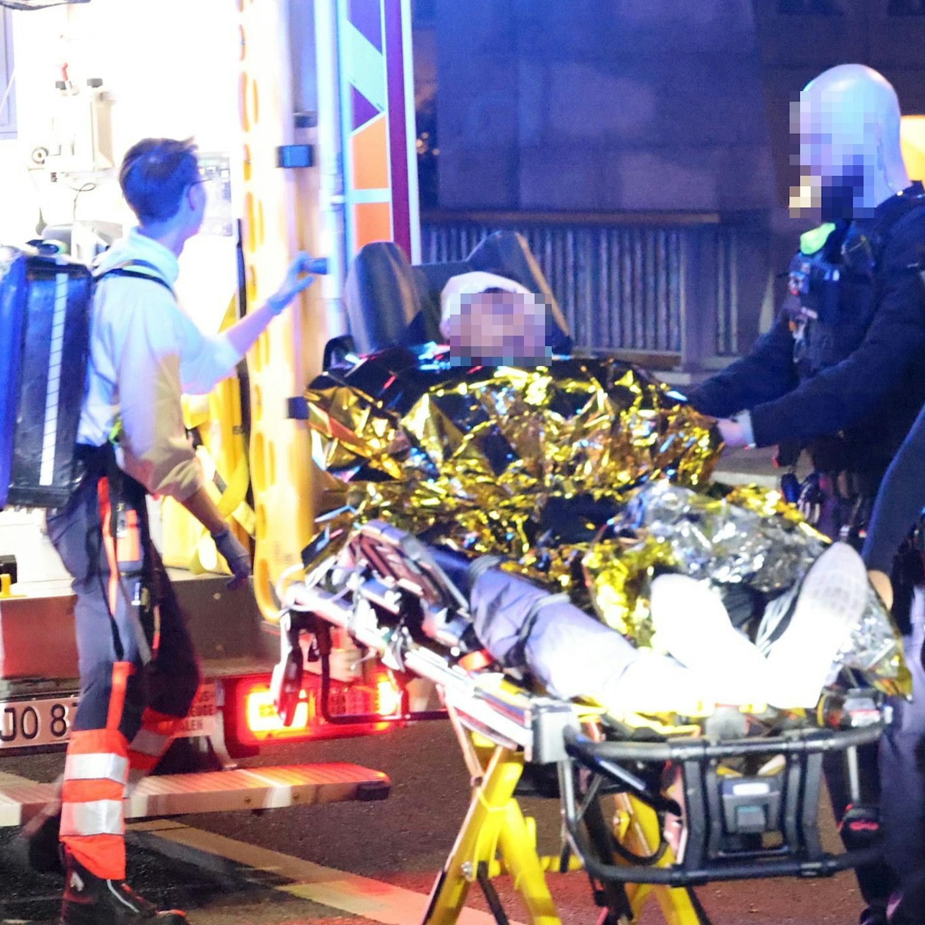 Nach Messer-Attacke am Humboldt-Forum: SEK überwältigt acht Afghanen