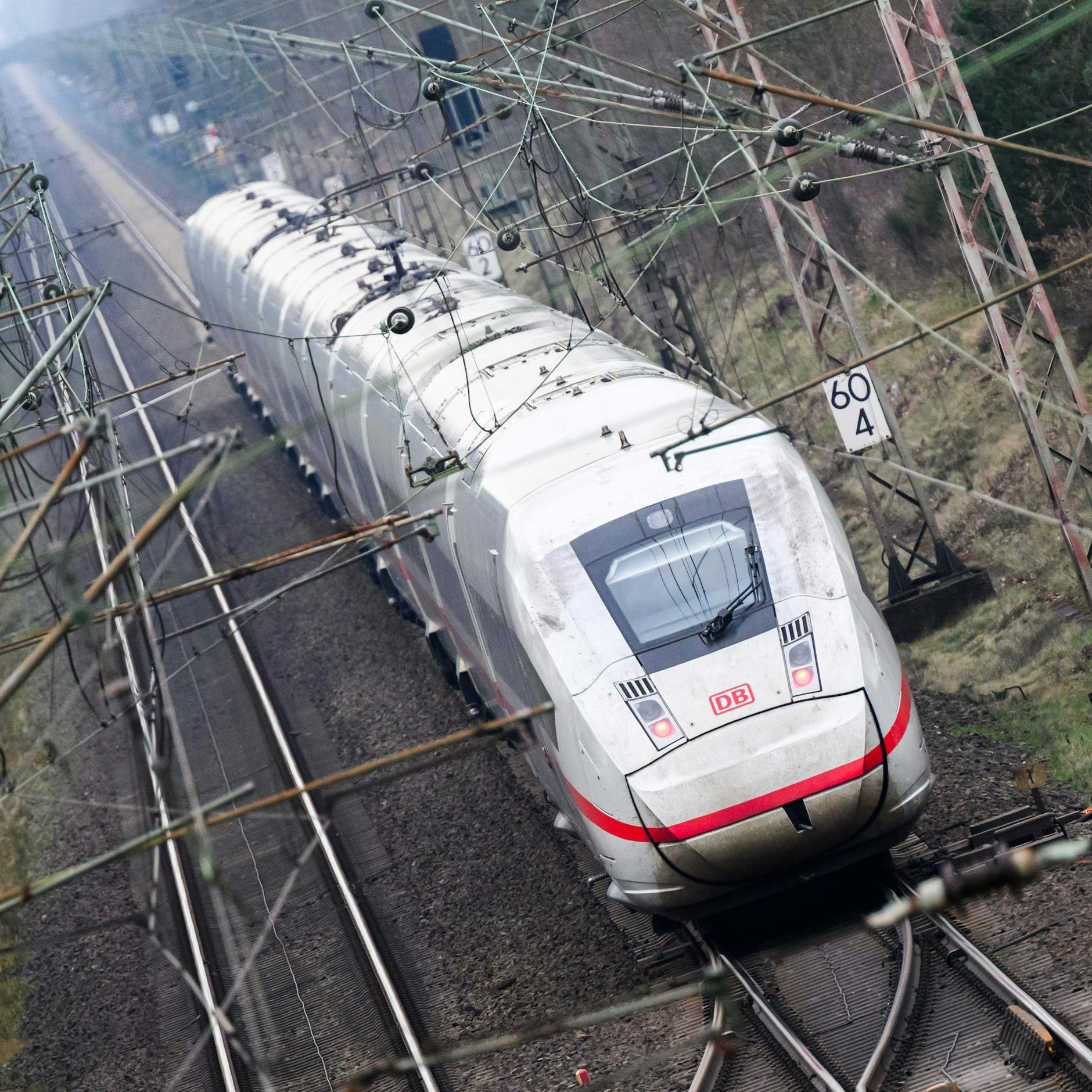 Image - Zugstrecke Berlin-Hannover: Hertha-Fans steckten stundenlang in ICE fest
