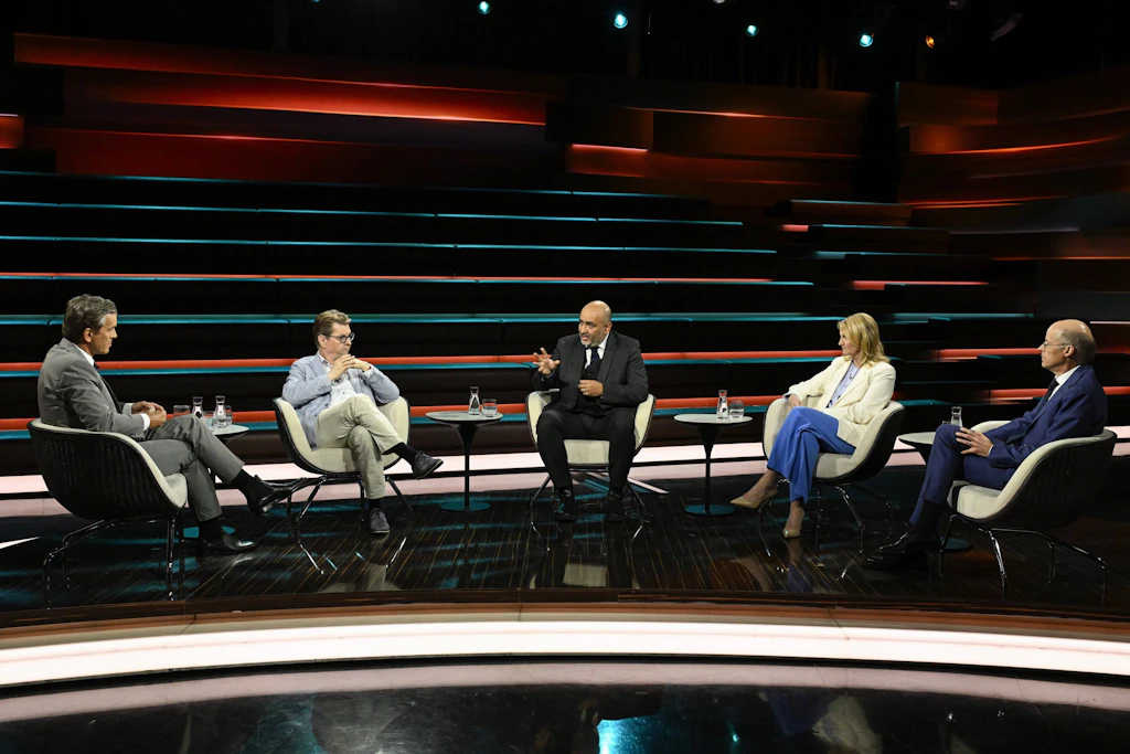 Politiker und Journalisten bei Markus Lanz in der Talkshow