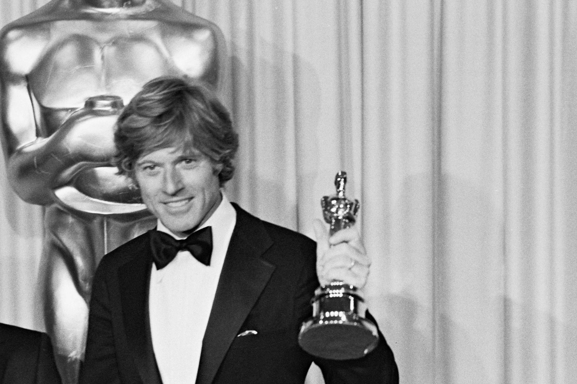 Mit dem Film „Eine ganz normale Familie“ (1980) gab Robert Redford sein Regiedebüt und gewann damit vier Oscars, unter anderem für die Beste Regie und den Besten Film.