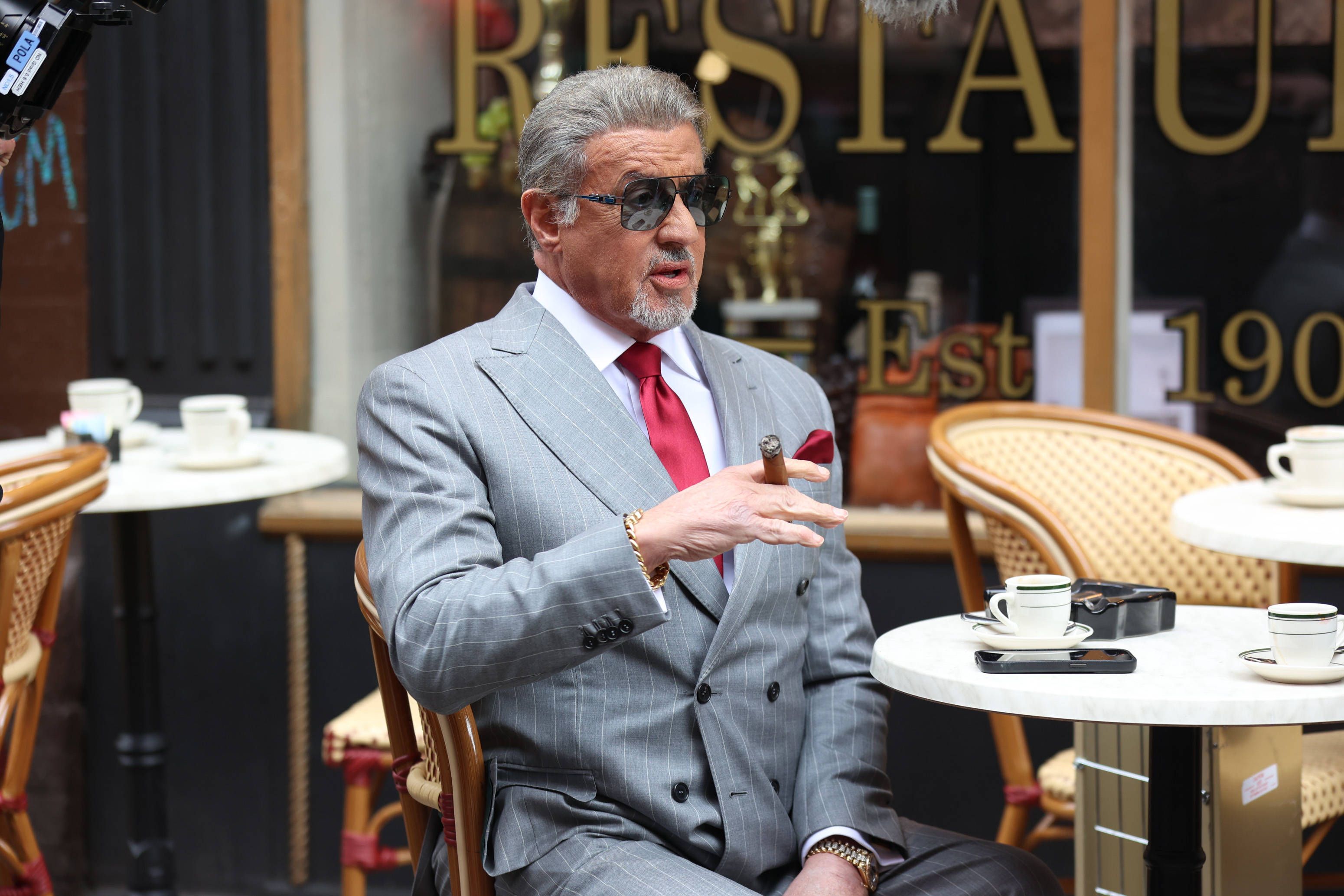 Sylvester Stallones Bar in Berlin: In Mitte öffnet die „Tulsa-King-Experience“