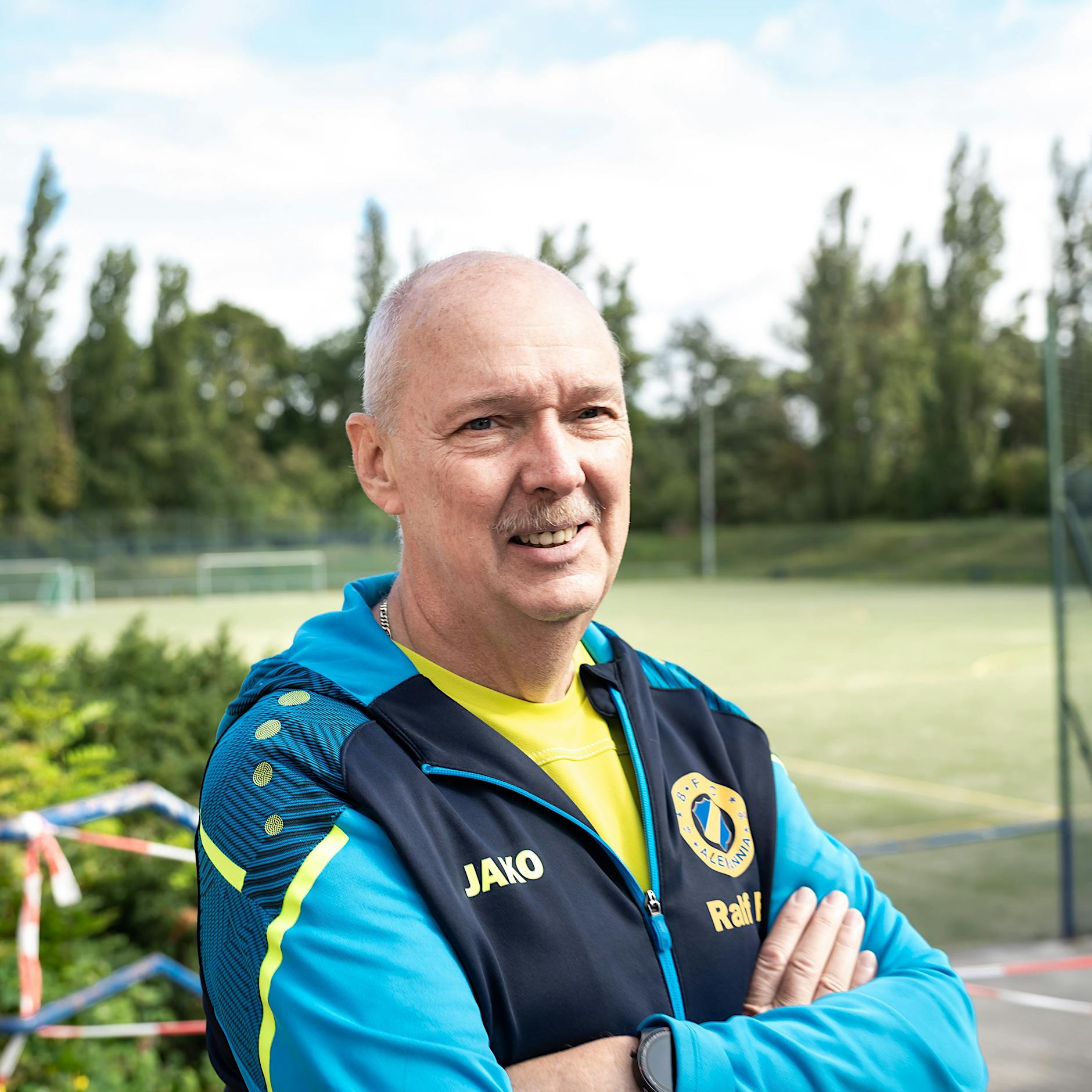 Nach Sommer-Sturm gesperrter Fußballplatz – 260 Kinder warten noch immer auf Rückkehr