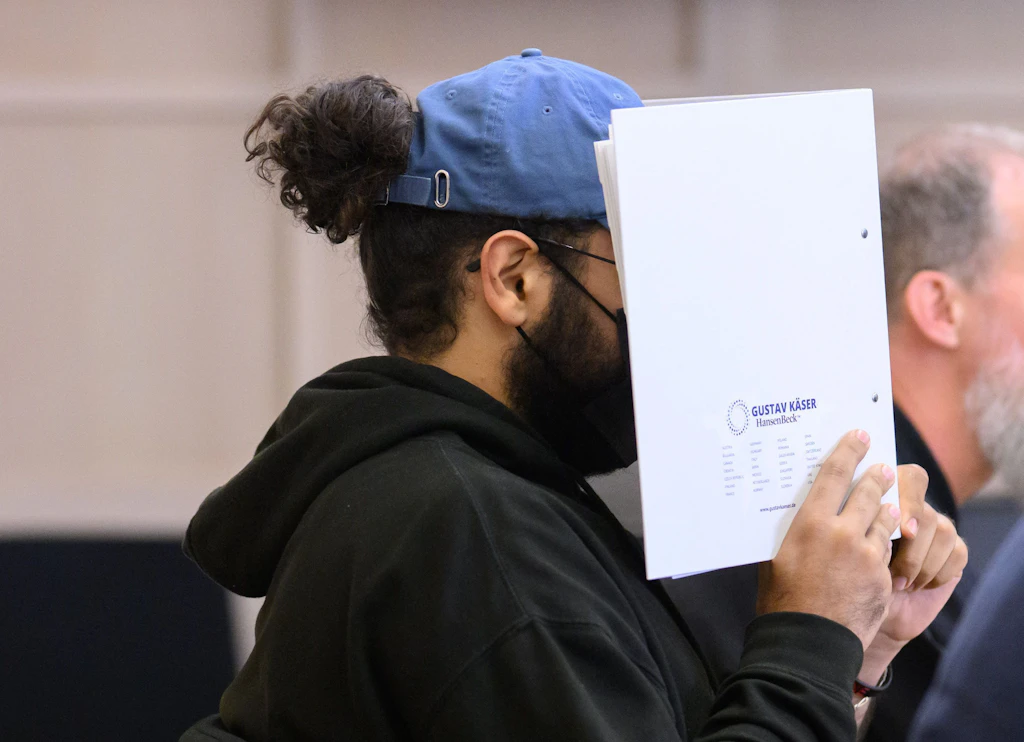 Integration award winner convicted after paint attack on Lower Saxony ...