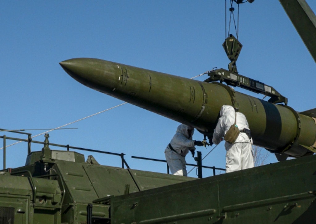 Putin tests Kinschal and Zircon missiles: NATO has few means to intercept ...