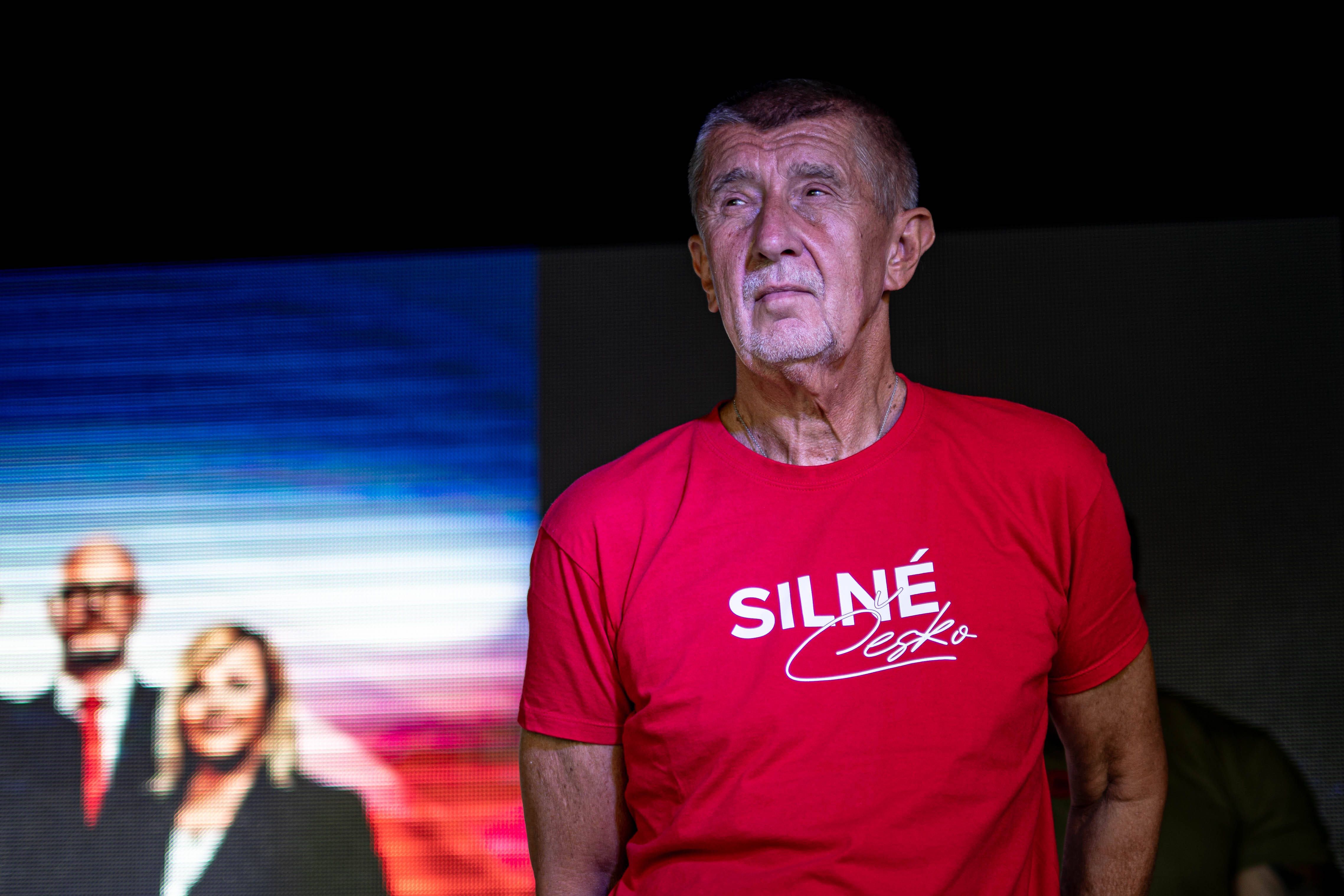 Tschechien vor der Wahl: Andrej Babiš und der Streit um Waffen für die Ukraine