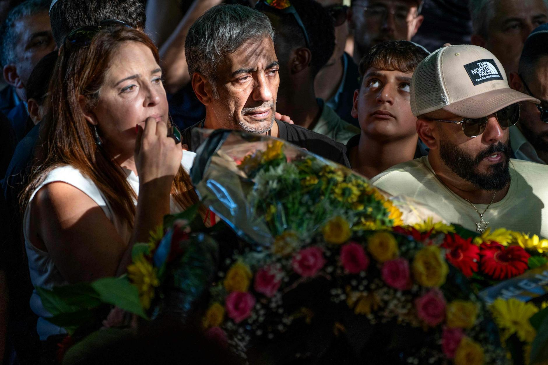 Beerdigung von Idan Shtivi, einem 28-jährigen Fotografen, der auf dem Festival ermordet wurde