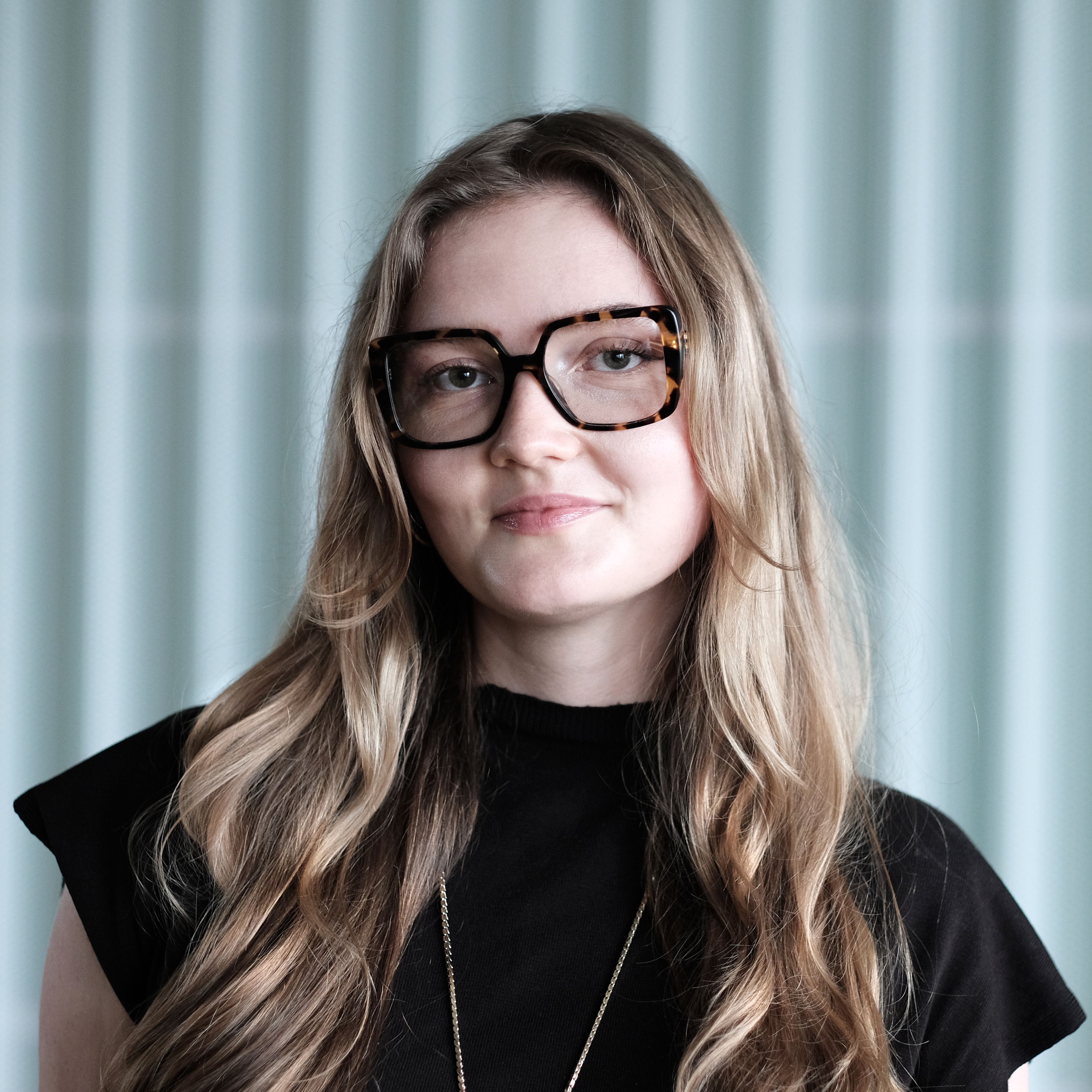 Author - Maxima Tribull