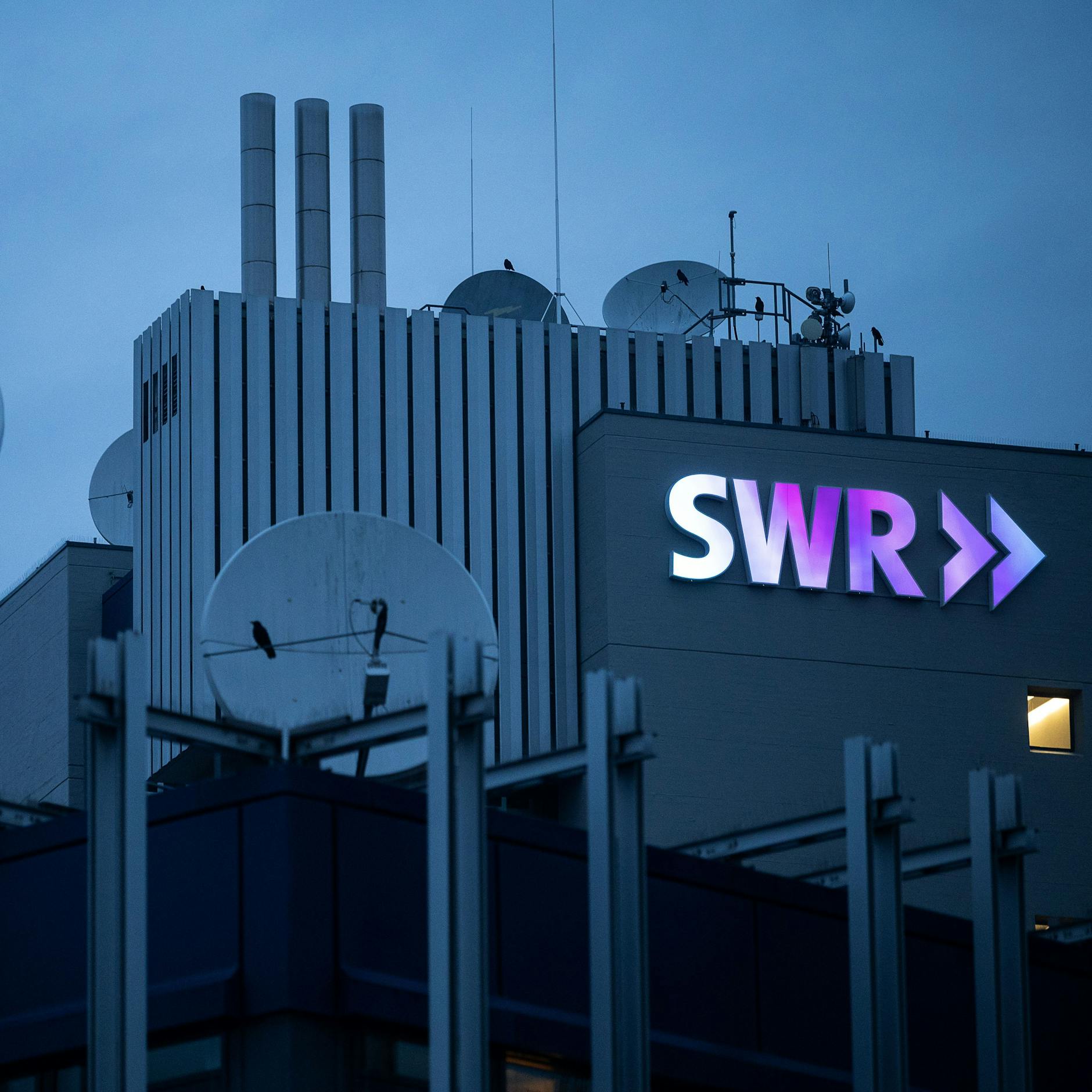 Image - Gericht verurteilt SWR wegen Correctiv-Doku: Bürger zahlen für falsche Berichterstattung