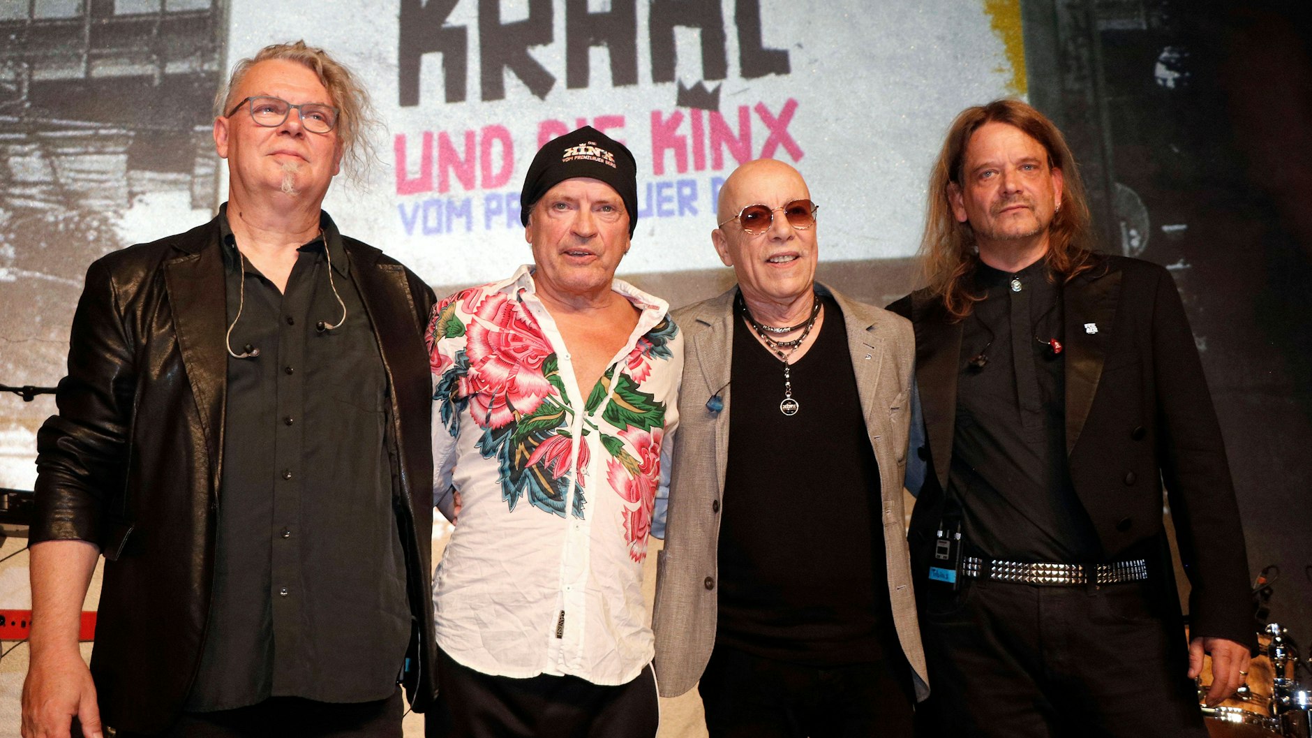 Toni Krahl hat sich für seine Solo-Karriere die Band die KINX vom Prenzlauer Berg zusammengestellt.