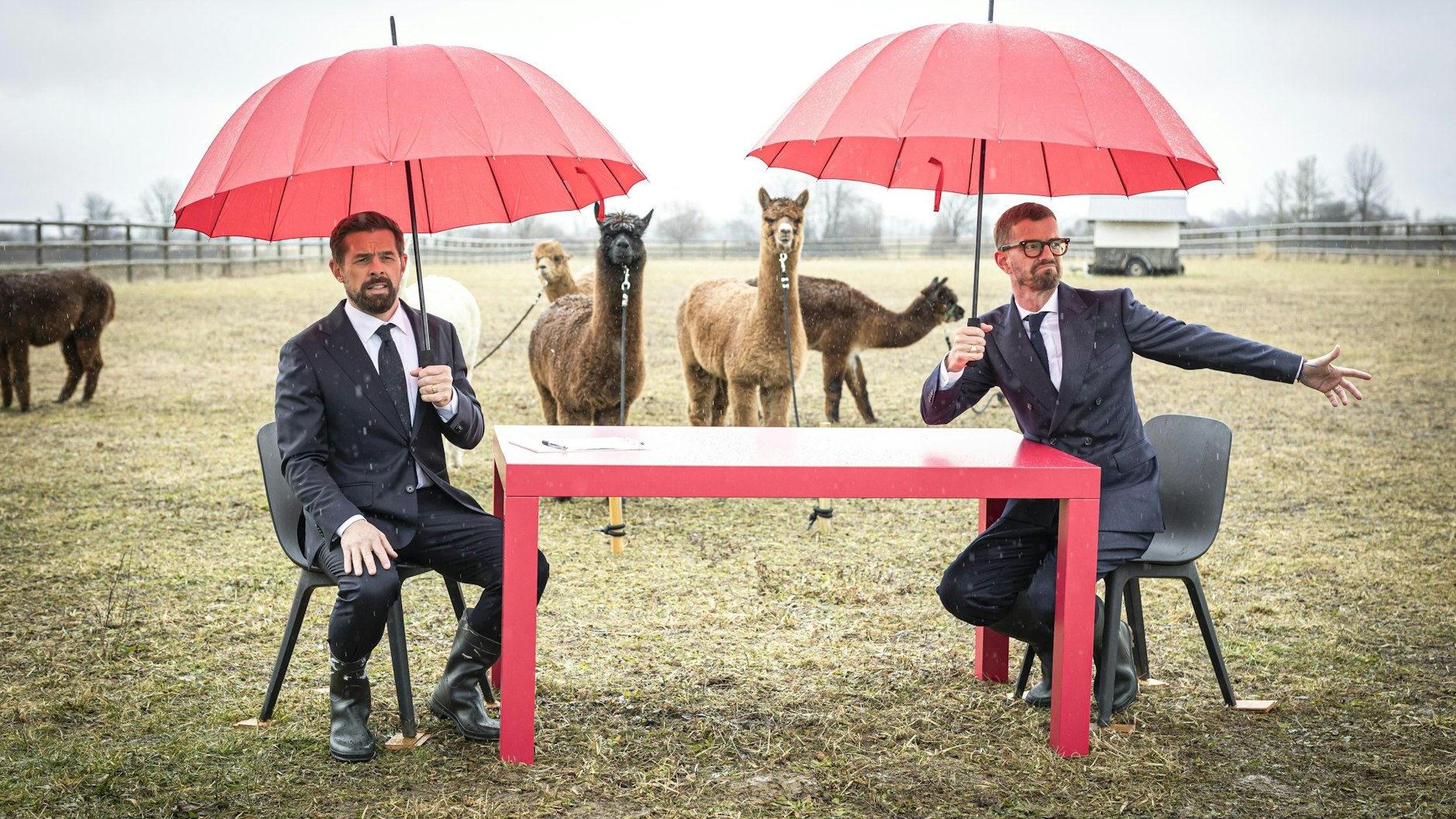 Ein sehr gutes Quiz mit Joko und Klaas kann theoretisch überall stattfinden. Das Rätsel wird erst zum Beginn der Show gelüftet.