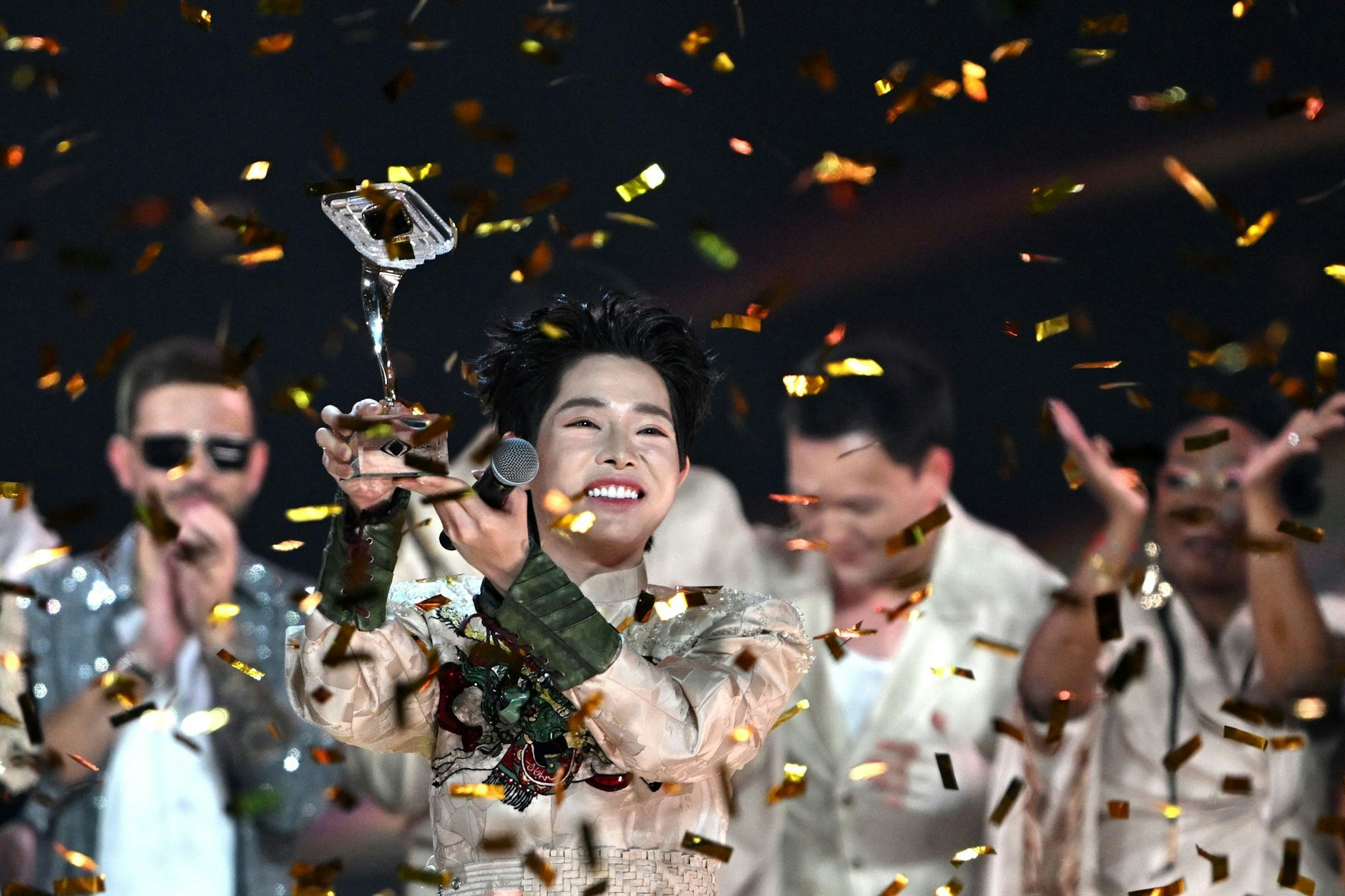 Duc Phuc ist der Gewinner der internationalen Musikwettbewerbs Intervision in Russland.