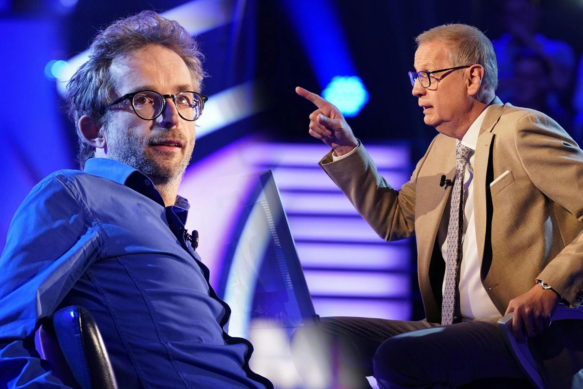 Mark Thomsen und Günther Jauch bei Wer wird Millionär?. Der Quizmaster kann den Kandidaten nicht davon überzeugen, noch einen Joker zu verwenden - mit fatalen Folgen.