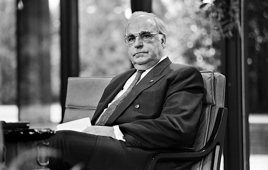 Helmut Kohl regierte Deutschland 16 Jahre lang und war entscheidend für die Wiedervereinigung.
