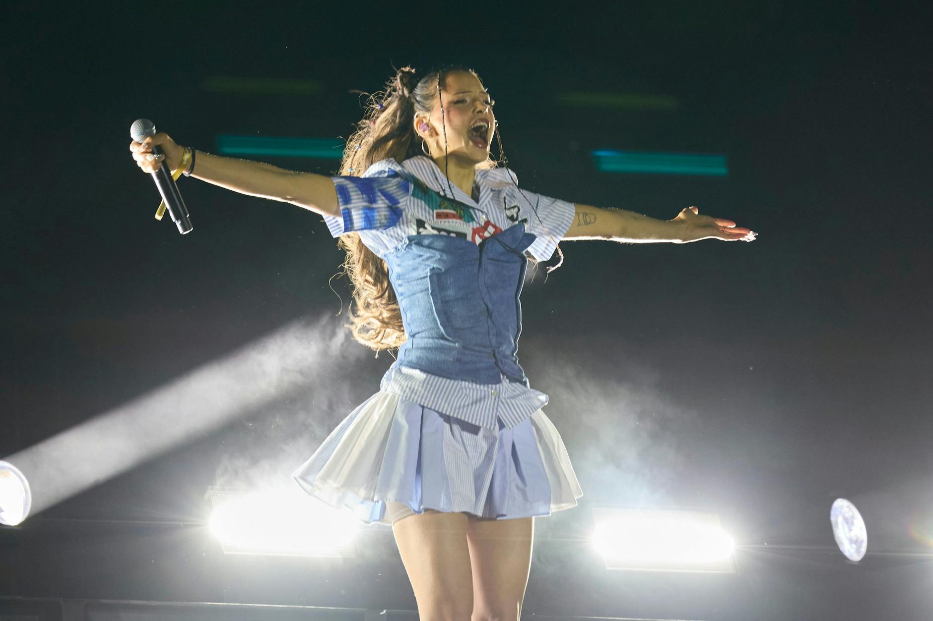 Nina Chuba beim Konzert in Berlin