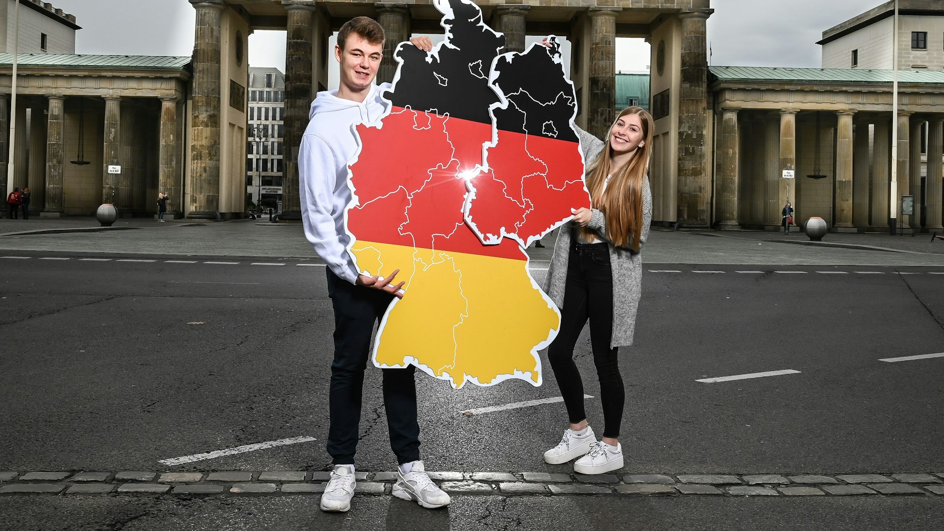 Haben Seltenheitswert: Laut einer Befragung aus dem Jahr 2024 sind 5,3 Prozent aller Pare in Deutschland eine Ost-West-Beziehung.