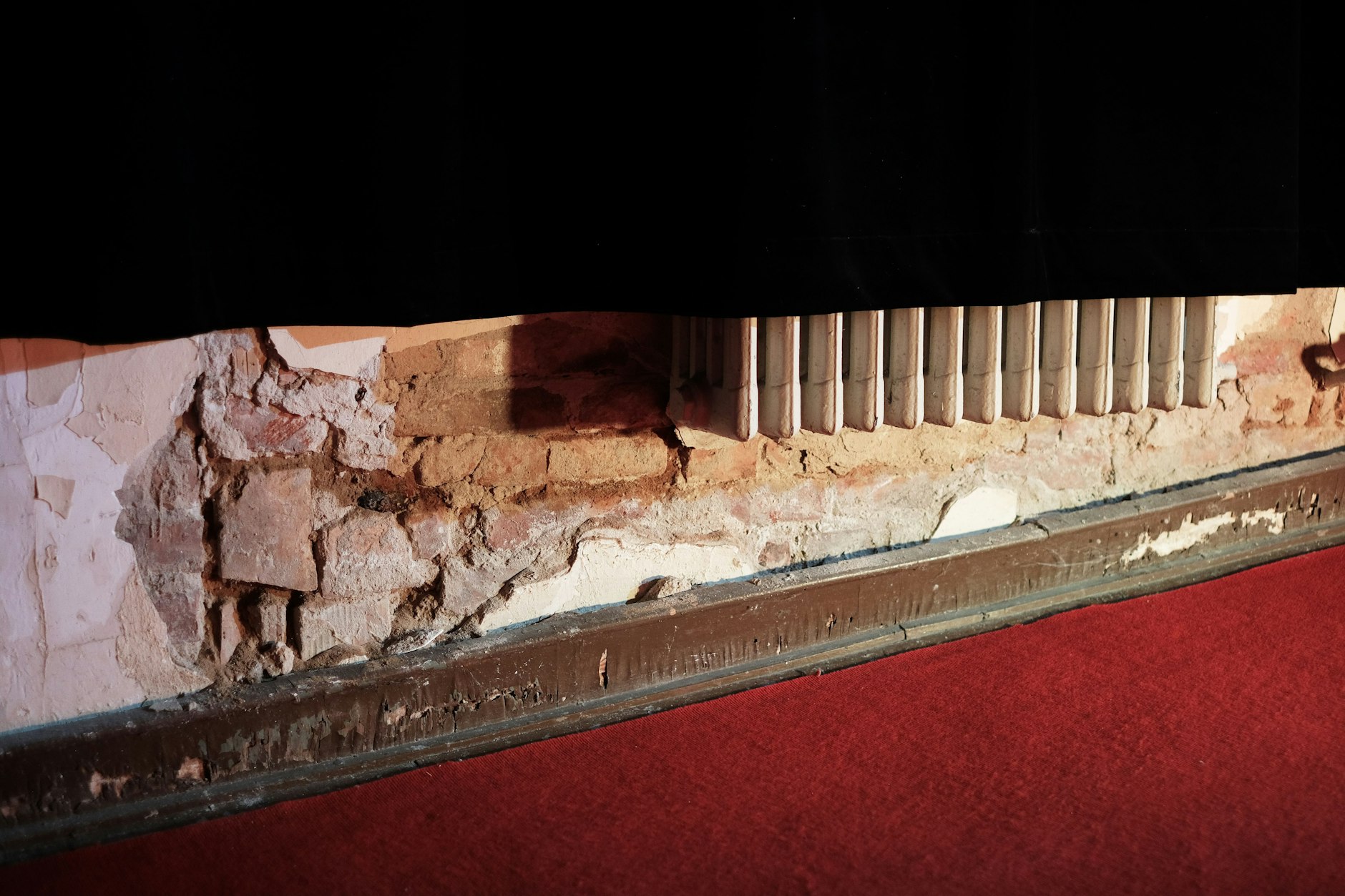 Condition of the heating in the Theater Ost. Further explanation is unnecessary.