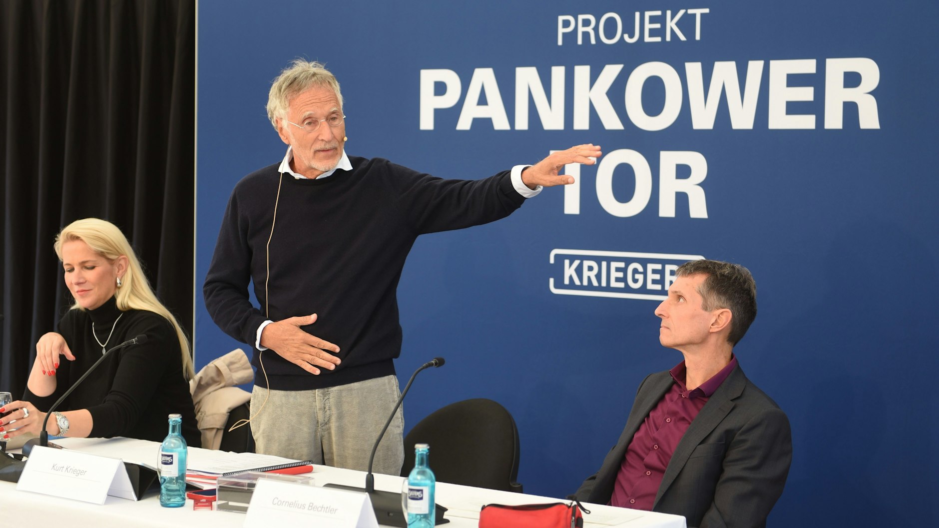 Pressekonferenz zum Stand des Bauvorhabens Pankower Tor mit Investor Kurt Krieger, Manuela Anders – Granitzki und Cornelius Bechtler.
