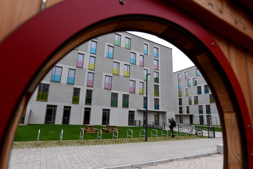 Berlin am Limit: Flüchtlingsunterkünfte voll, Wohnungslosigkeit auf Rekordkurs
