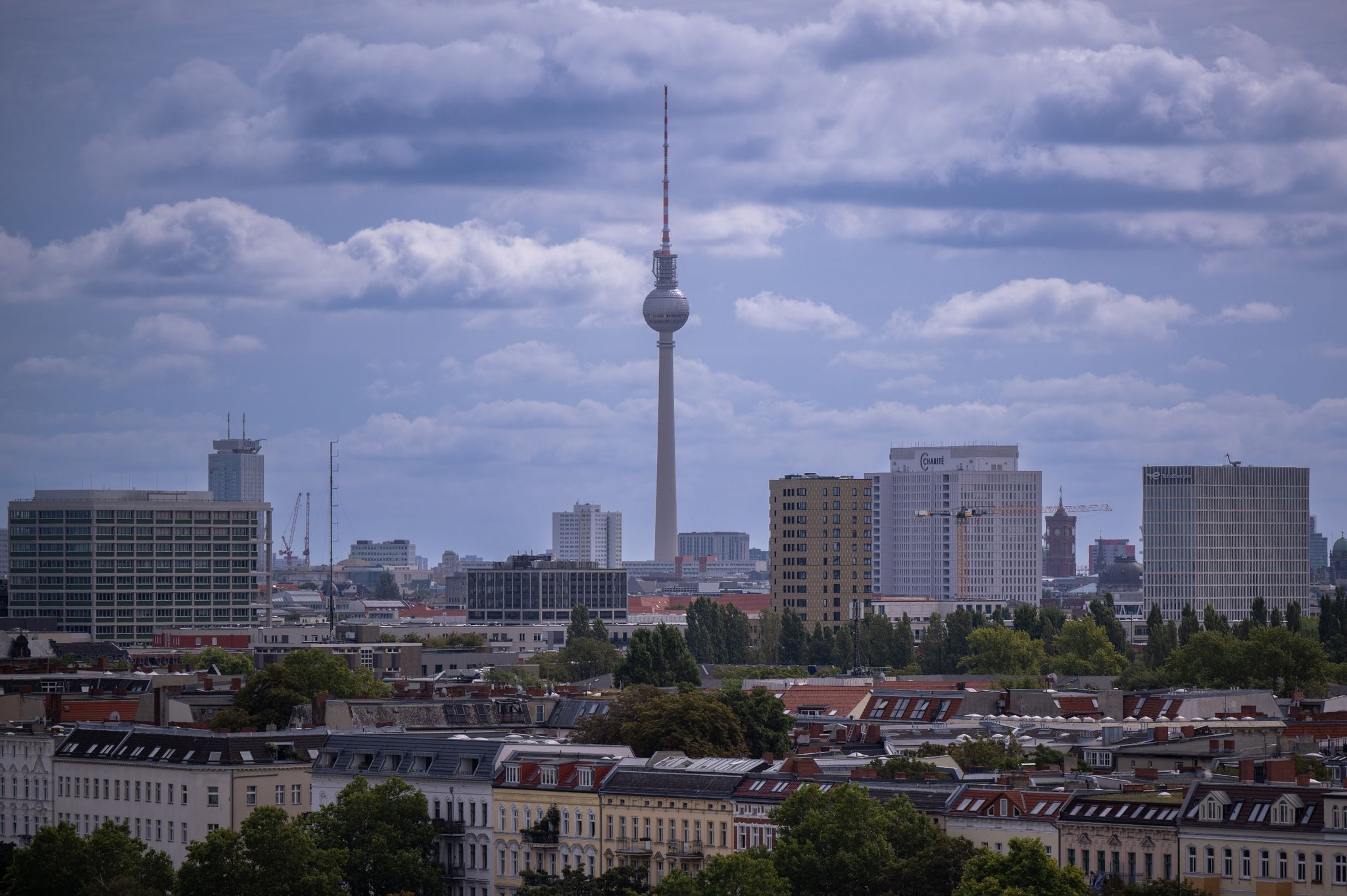 Image - Der Berliner Fernsehturm: Hier ist einmal Weitgucken besonders teuer
