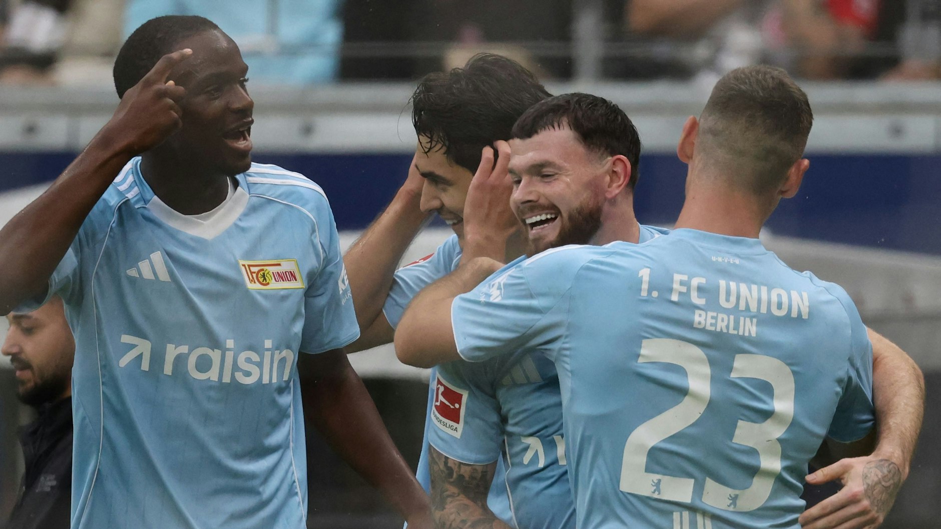 Unions magisches Dreieck (v.l.) Ilyas Ansah, Oliver Burke und Andrej Ilic – verstärkt von Rückkehrer  Diogo Leite (hinten).