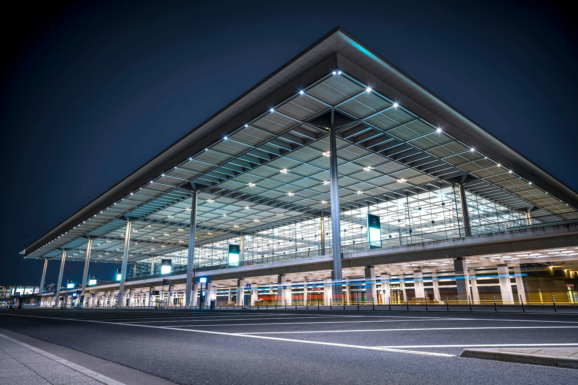 Der Flughafen BER kommt aus den Negativschlagzeilen nicht raus. Doch was ist dran an den Vorwürfen, und wie läuft eigentlich der Betrieb?