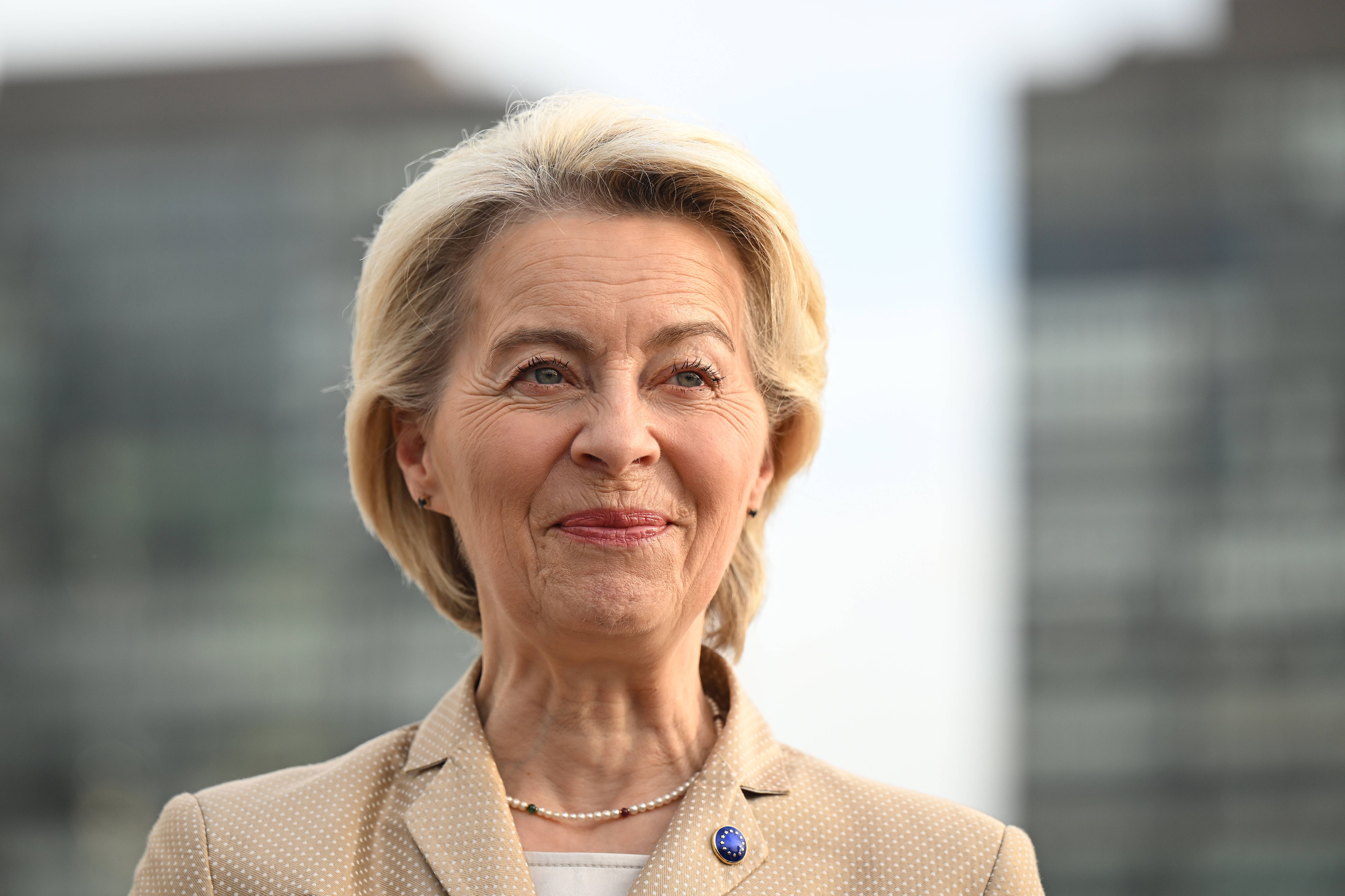 Neue SMS-Affäre: Wieso hat von der Leyen diesen Chat mit Macron gelöscht?