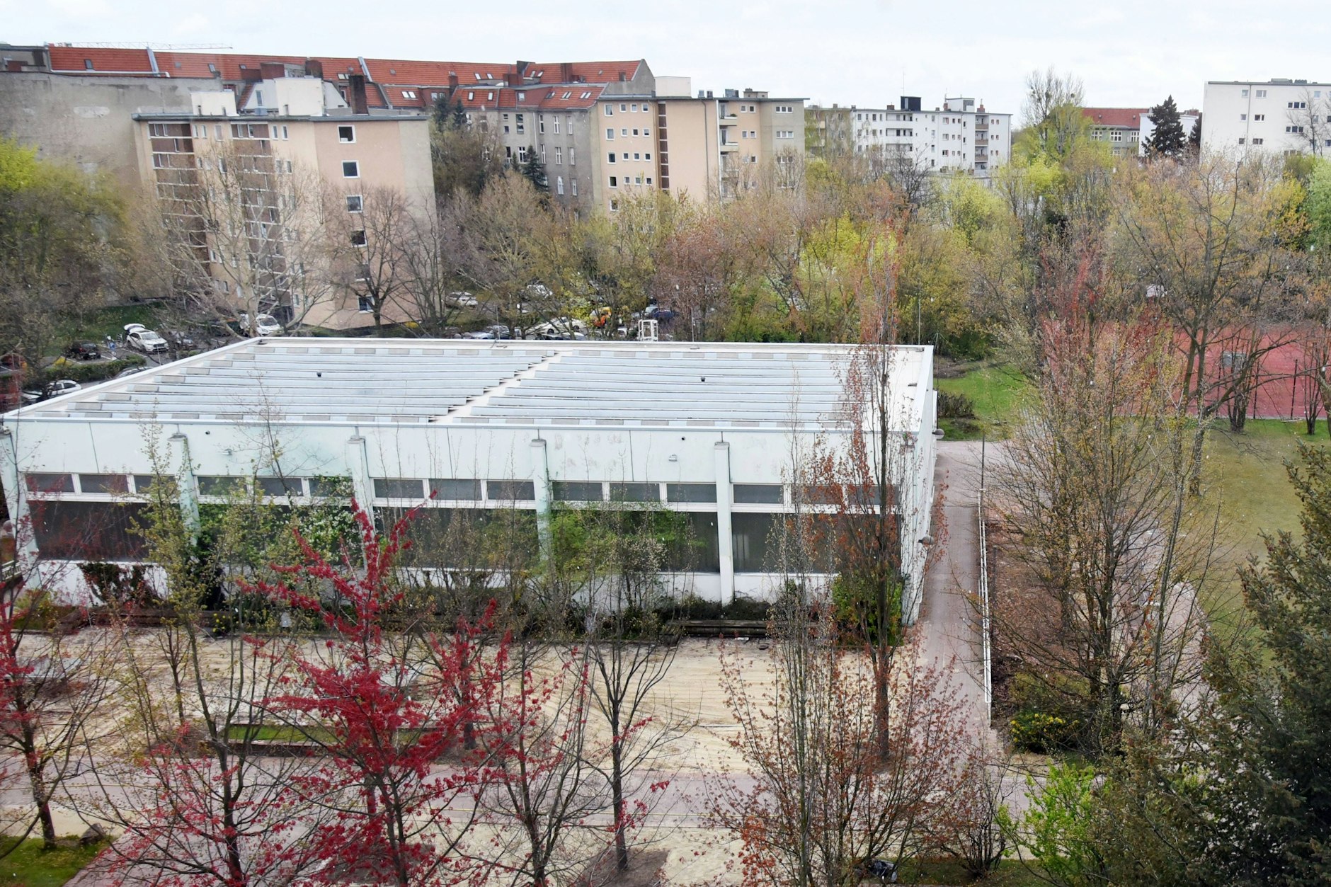 Das Oberstufenzentrum Lotis in Dudenstraße 35-37 in Berlin-Tempelhof.