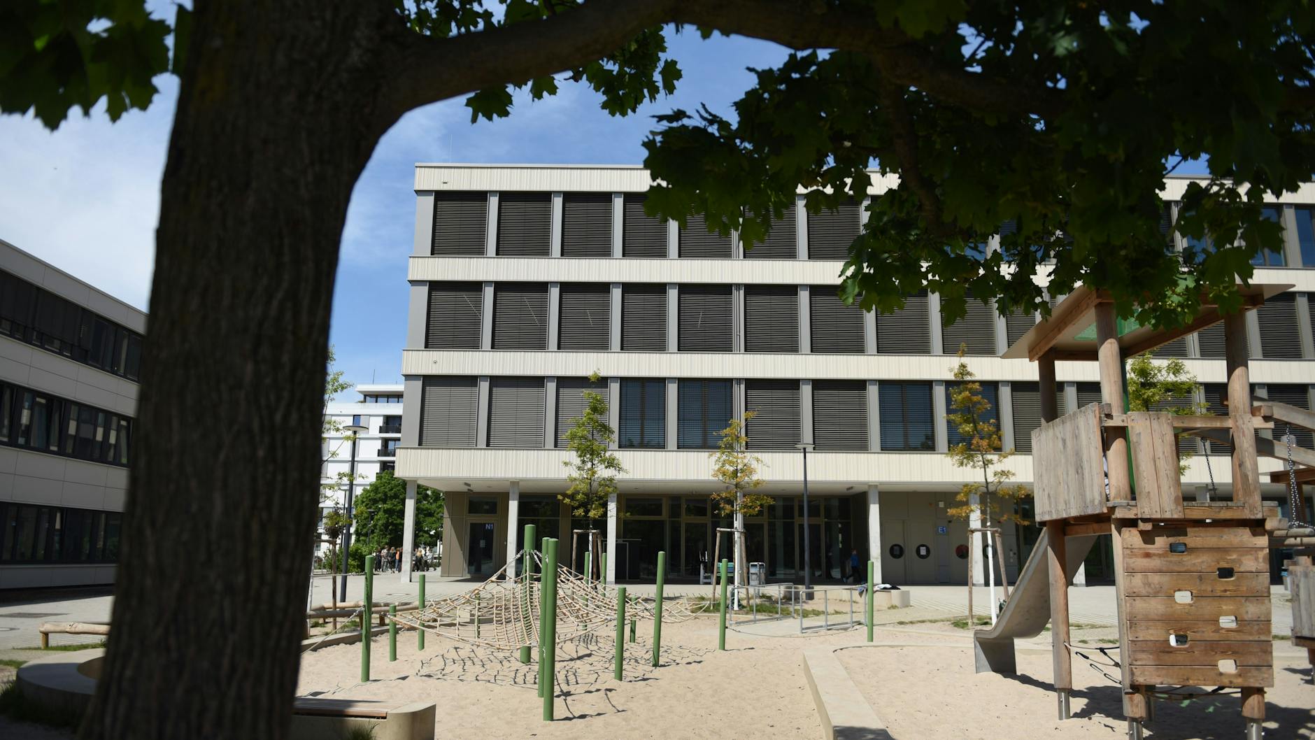 Berlin baut neue Schulen oft im Compartment-Modell. Es ist dann an Lehrern und Leiterinnen den Raum sinnvoll zu füllen.