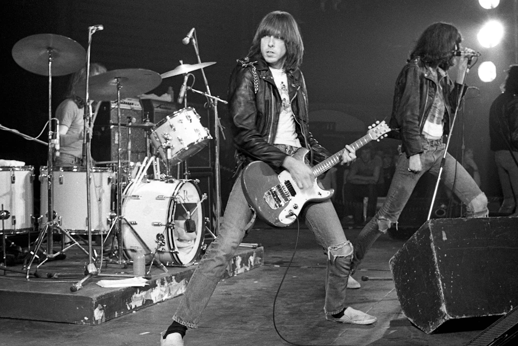 Die Ramones während eines Auftritts im&nbsp;Roundhouse Theatre London im Jahr 1977