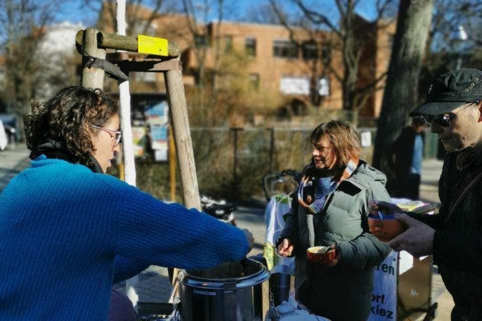 Mobile Suppe bei der Mobilen Stadtteilarbeit
