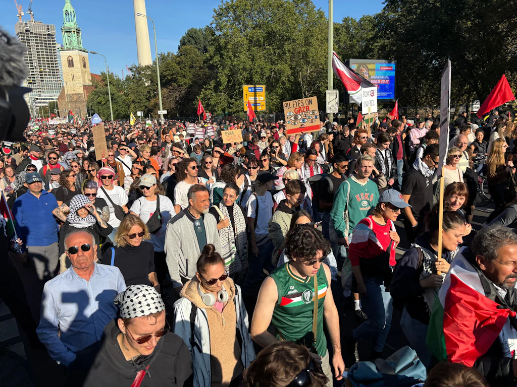 Zehntausende am Großen Stern in Berlin: Eindrücke vom Gaza-Protest