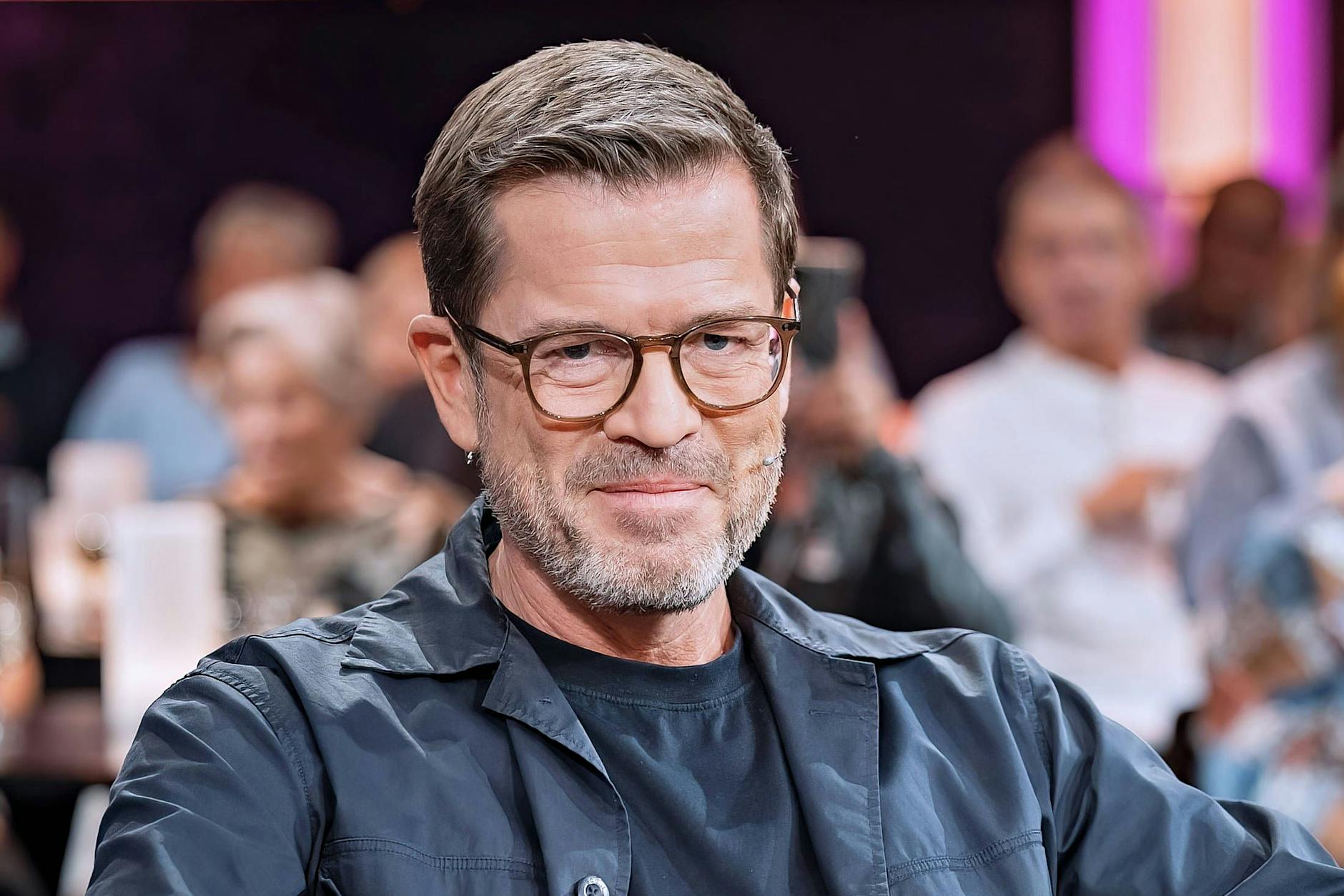Schock-Beichte auf dem „Riverboat“: Oma rammte ihm Gabel in den Arm!