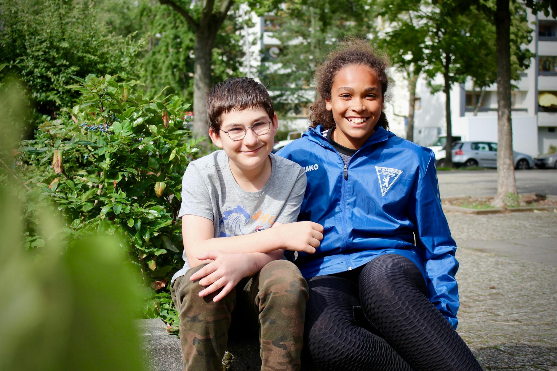 Lilly und Max erzählten im KURIER schon vor Wochen ihre Geschichte. Die 11 Jahre alte Schülerin bekam jetzt einen Preis verliehen, weil sie das Leben ihres Mitschülers rettete.
