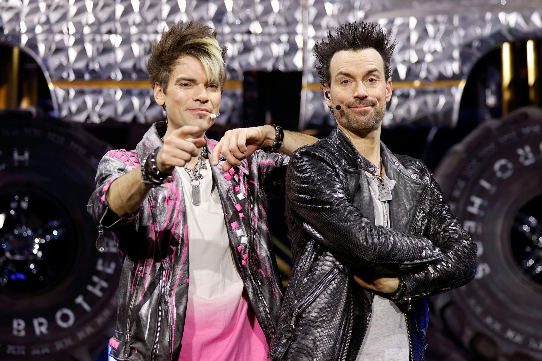 Die Ehrlich Brothers füllen mit ihren Shows die größten Hallen. Aber sind die Star-Magier wirklich Brüder?