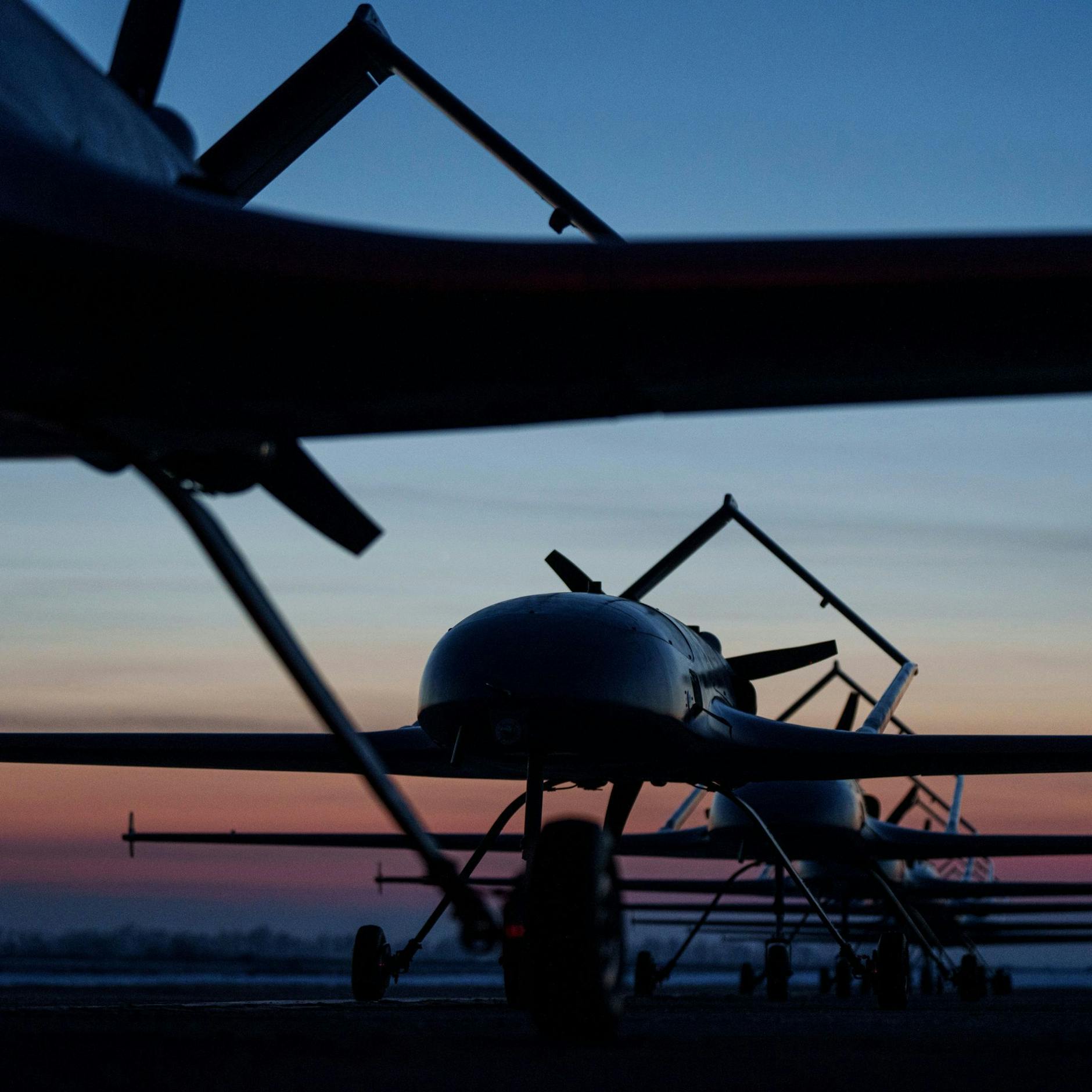 Image - Luftsicherheit: Innenminister Dobrindt will feindliche Drohnen abschießen