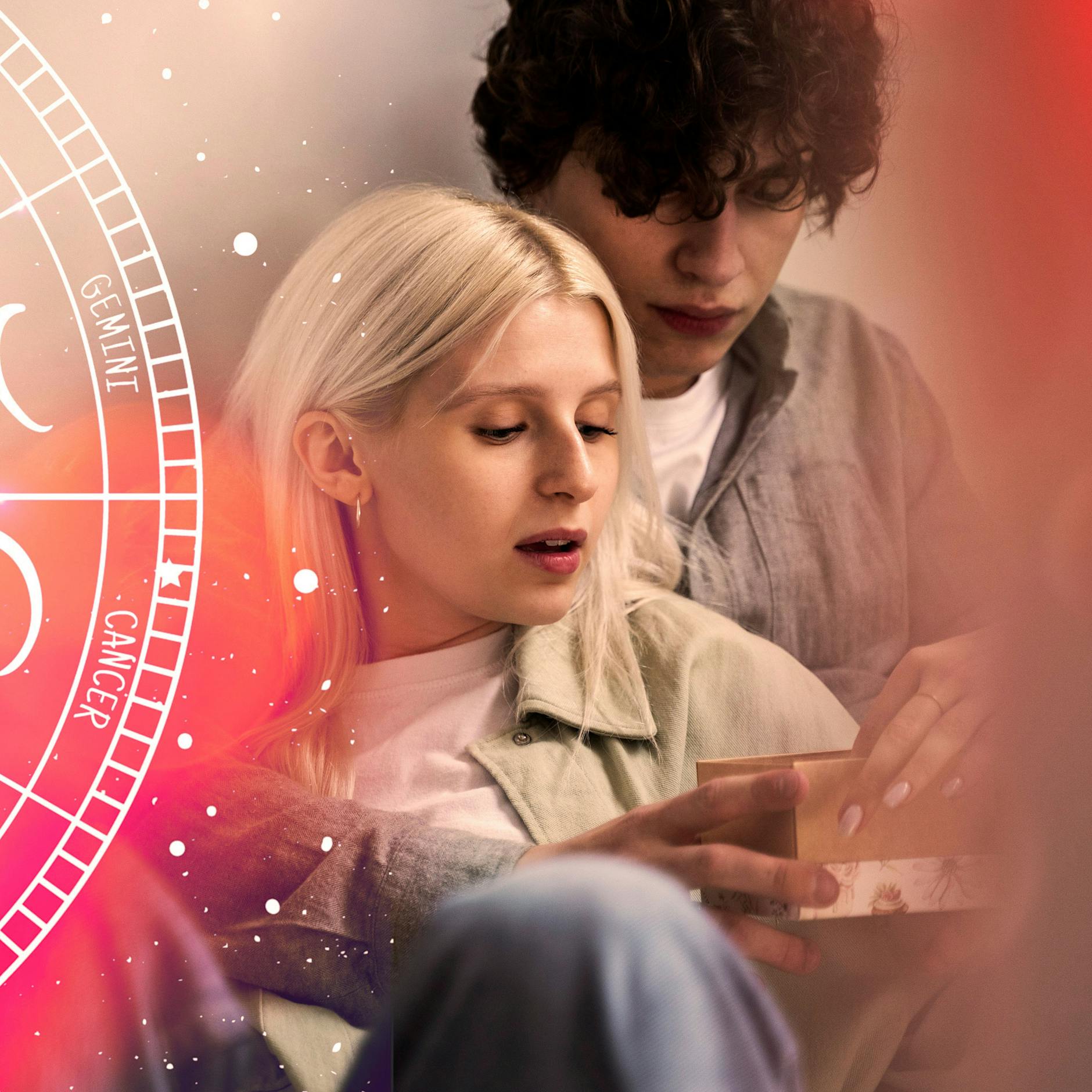 Astrologin erklärt: Wie entsteht eigentlich ein Horoskop?