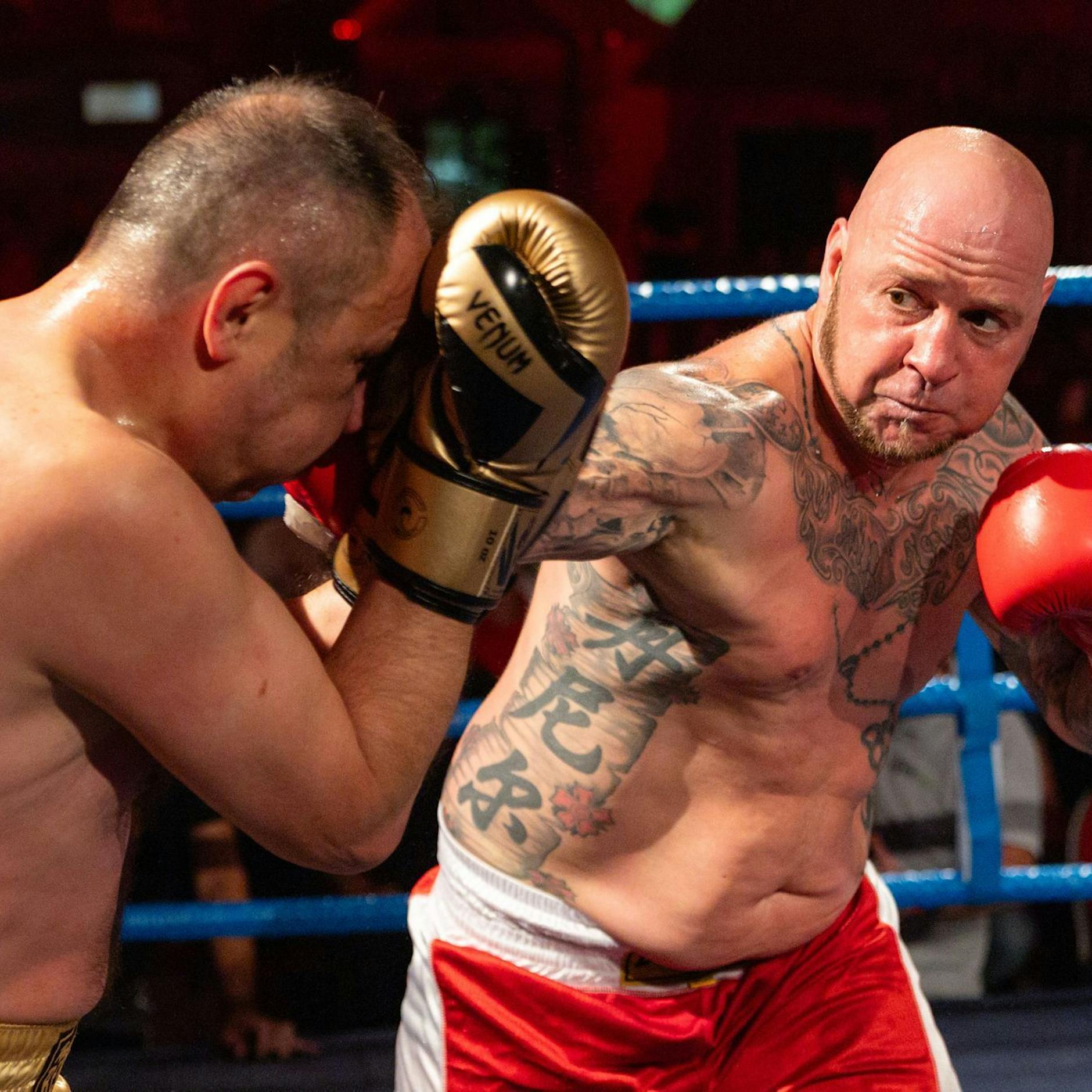 Boxkampf um die (Brat-)Wurst! Was war denn da los?