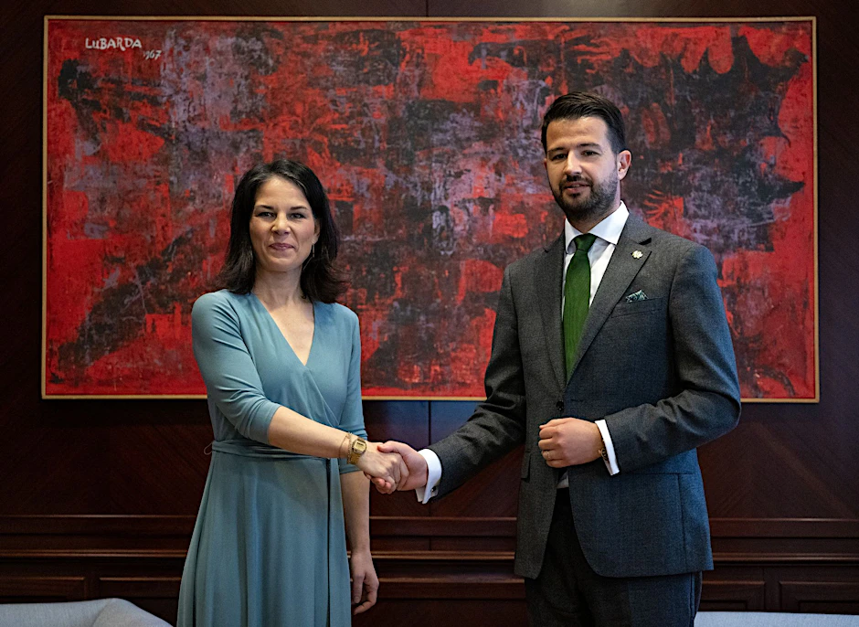 Außenministerin Annalena Baerbock wird bei ihrem Besuch in Montenegro von Jakov Milatovic, Präsident von Montenegro, zu einem Gespräch empfangen. 