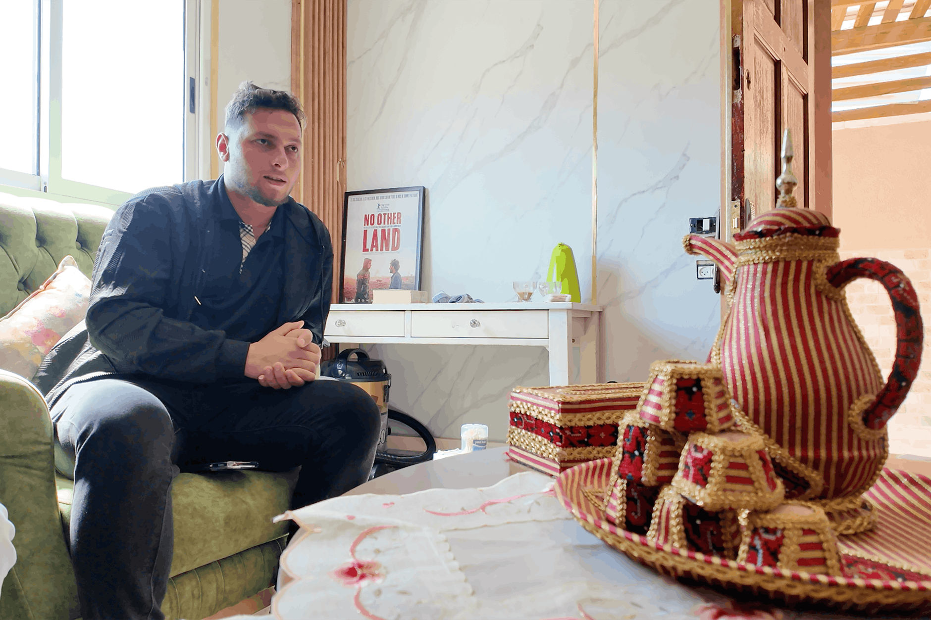 In Basel al-Adras Haus in at-Tuwani: sein Bruder Salem