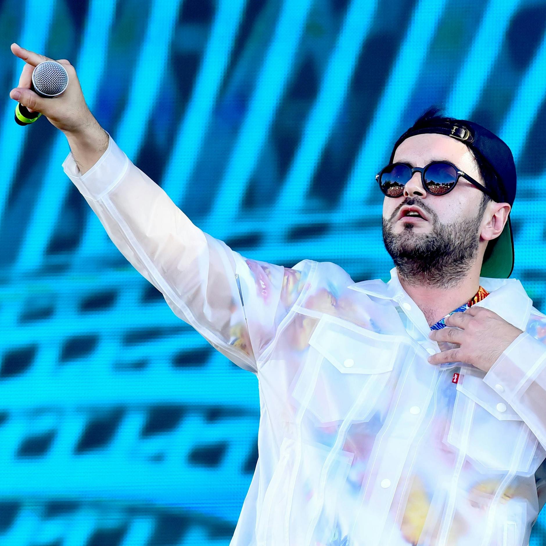 Image - Chefket: Wer ist der Rapper, den Jan Böhmermann gecancelt hat, und was bedeutet sein Trikot?