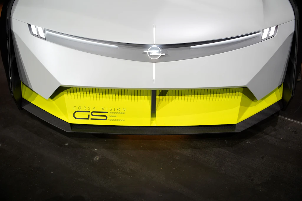 Vom Messestand auf die Videospielkonsole: Wie Opel seine Kundschaft ...
